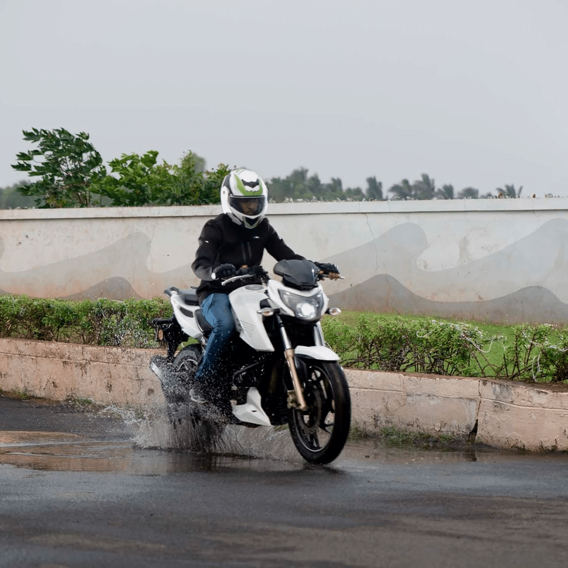 e5ea7fac0a570e128980f0fd4351f3c7