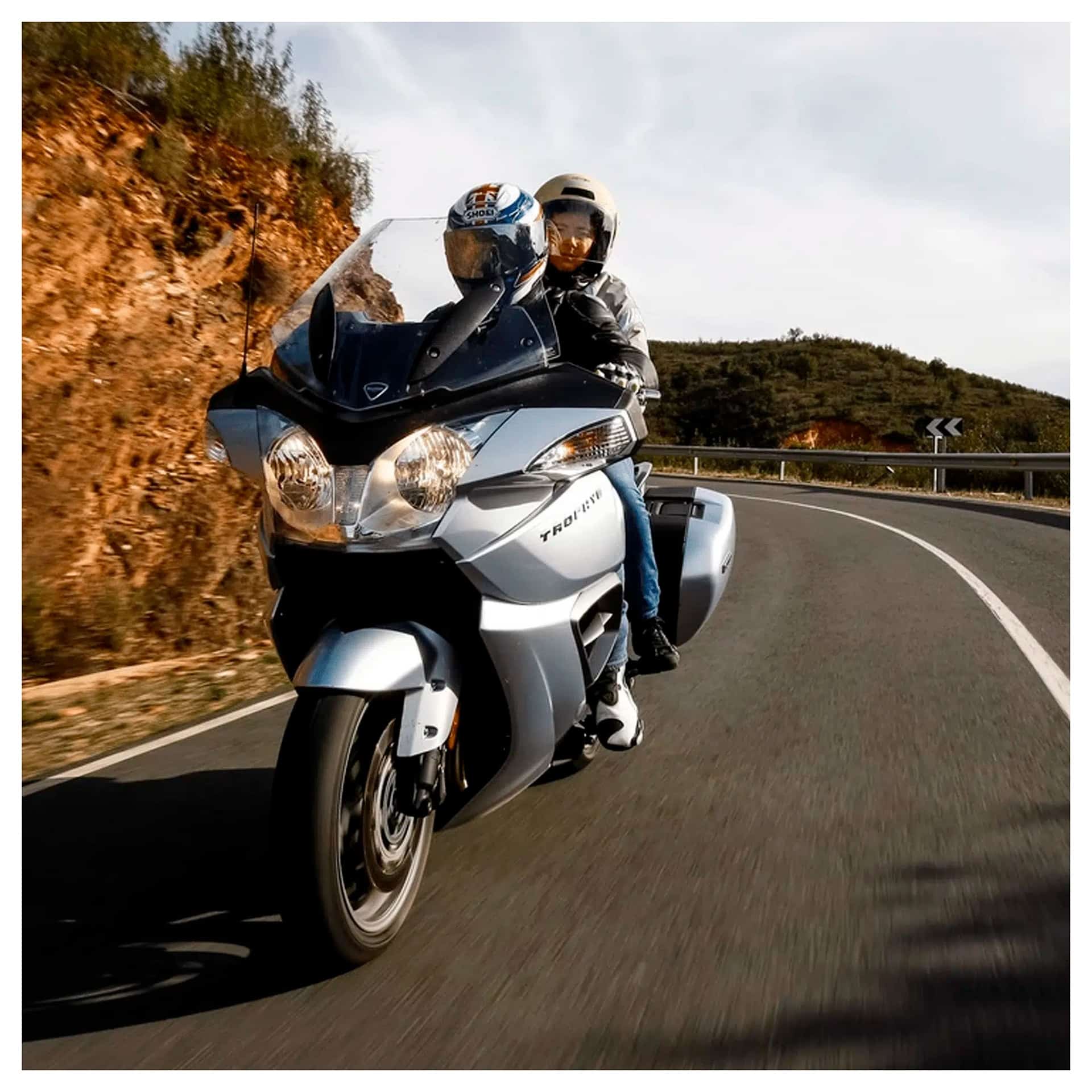 98b20578ac2f316f046bbfe5df37e708