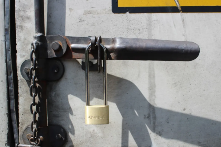 0d55672d3f83e5c926f3e9fb9d5e2f12