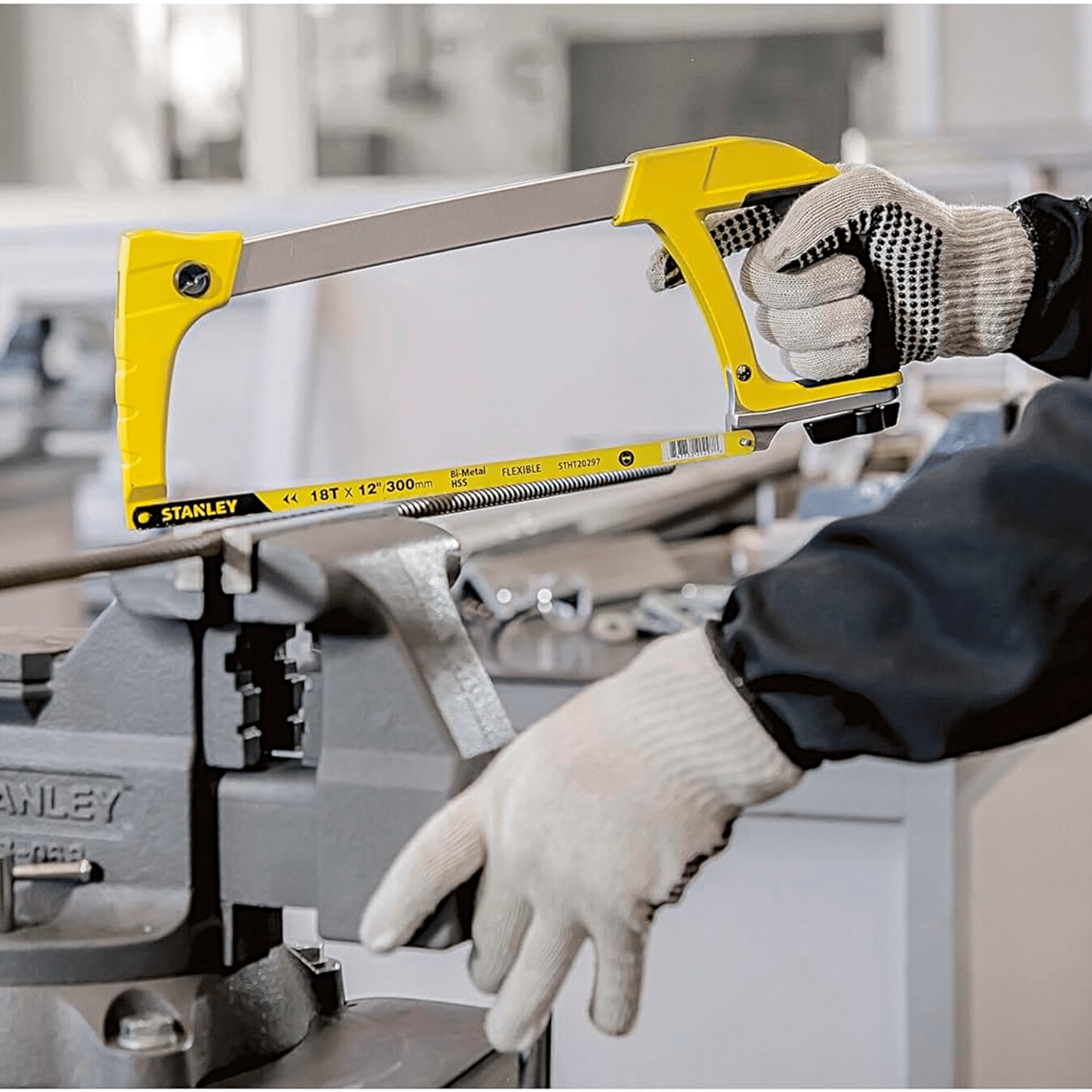 ce9f7c5f0995a557d8870663c253c4ab